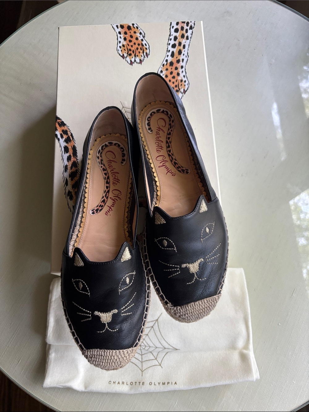 Charlotte Olympia Black Leather Cat Face Espadrille Flats sz 37